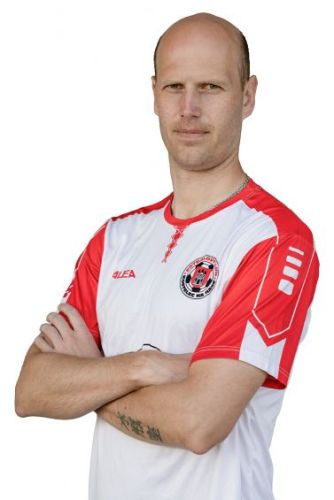 Můj osobní cíl je, abych byl mužstvu prospěšný jak na hřišti, tak i v kabině. Zároveň jsem zvědav, jak se změnila divize od doby, co jsem jí hrál naposledy