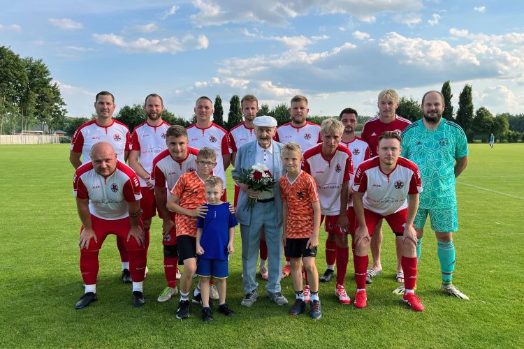 Pan Grepl slaví 94. narozeniny!